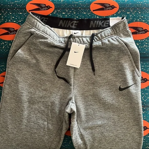 Nike Joggers Therma Fit Training Joggers Small NWT Nike Therma-FIT Large - Picture 10 of 10